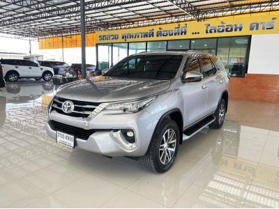 Toyota Fortuner 2.4 V (ปี 2018) SUV AT - 2WD